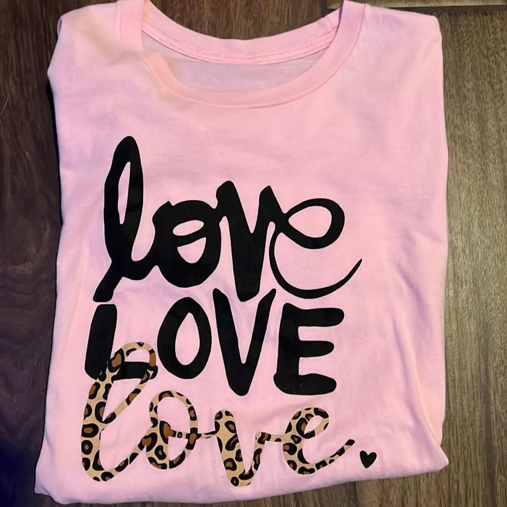 Pink graphic tee